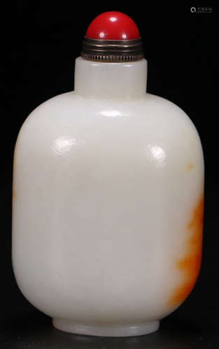 HETIAN JADE SNUFF BOTTLE