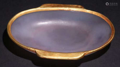 AGATE VESSEL DECORATED WITH GOLD