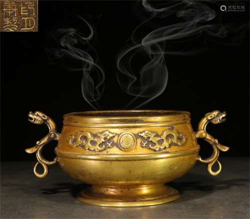 Overseas Backflow During the Republican Period.Quality Good .Gilt Copper Copper Furnace with Double Ears and Dragon Pattern