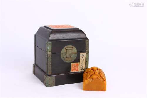 Old Collection. Shoushan Tianhuang Stone Seal with Animal-shaped Knob