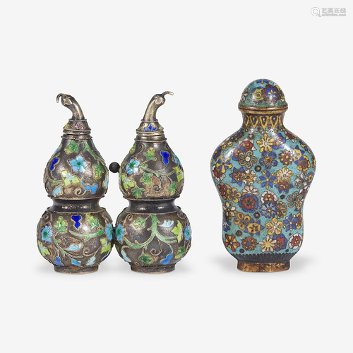 A Chinese cloisonné snuff bottle and a Chinese silver