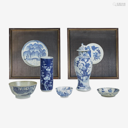 A group of seven assorted Chinese blue and white