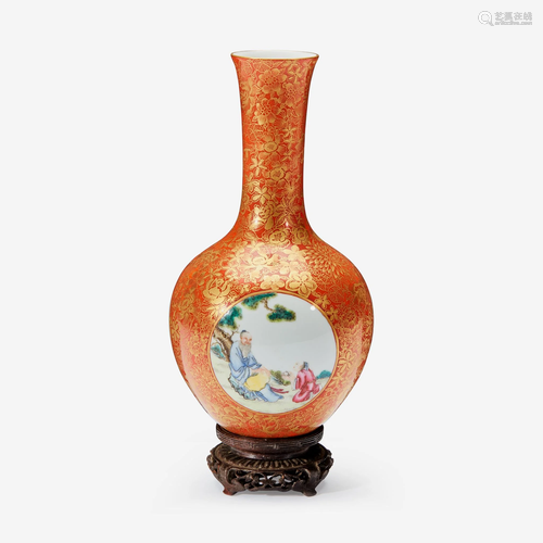 A Chinese porcelain coral-ground bottle vase,