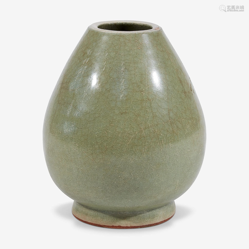 A Chinese Longquan guan-type vase, possibly Southern