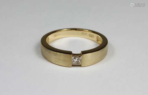 Damenring, 585er Gold, mit Diamant ca 0,10 ct. 3,0 g.Damenring, 585er Gold, mit Diamant ca