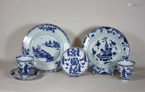 Konvolut 6 Tl., China, Porzellan. Paar Tassen mit Untertassen, blaues Dekor unter Glasur, Tasse: 8
