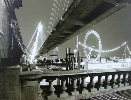 Gerhard-Müller-Rau (deutsch, 1948), London Eye, Forografie. Blattmaß: 43 x 59 cm. Kunstbestan Con