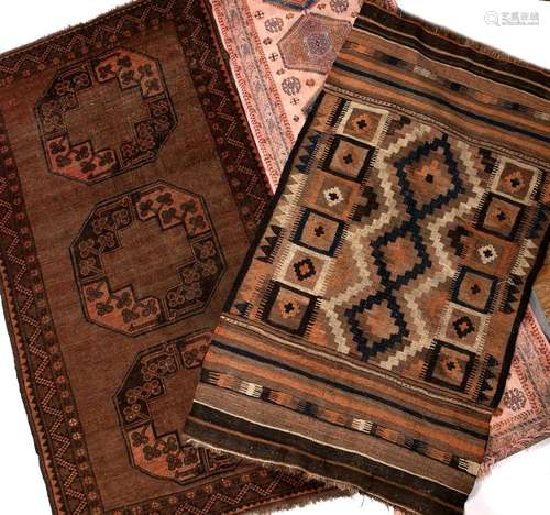 Kelim rug with geometric pattern, 156cm x 94cm, a Belouch rug with three medallions, 188cm x 105cm