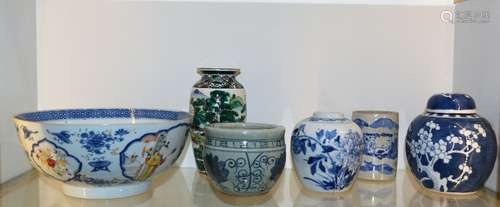 Group of Chinese porcelain to include an 18th century export bowl, a famille verte vase, ginger jar,