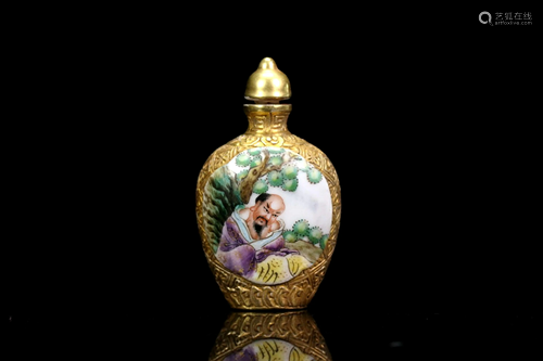 A Gilt-bronze Enamel Porcelain Snuff Bottle