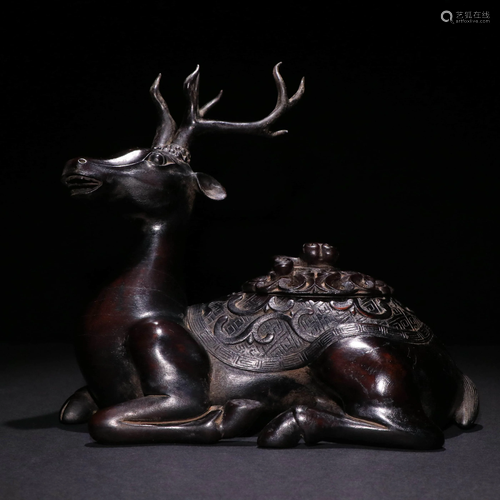 A Deer-shaped Lobular Red Sandalwood Aromatherapy