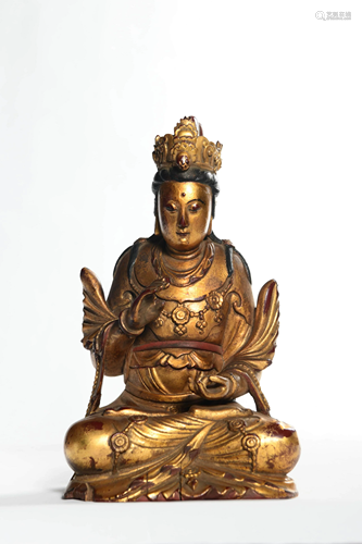 A Gold Lacquerwork Wood Carved Guanyin Statue