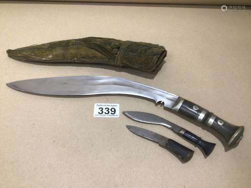 A VINTAGE KUKRI KNIFE