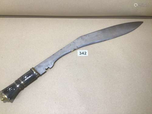 A LARGE KUKRI KNIFE TOTAL LENGTH 62CM