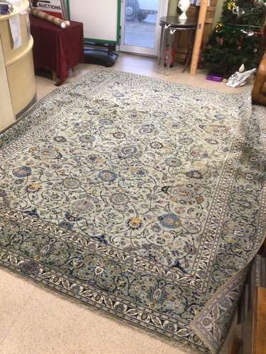 A LARGE WOOL RUG / CARPET KASHAN 393 X 307 CM