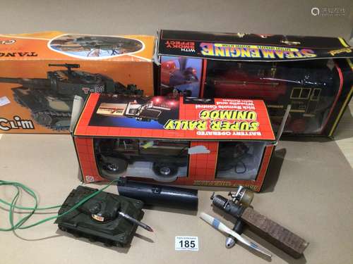 A SMALL COLLECTION OF VINTAGE TOYS WITH SOME IN THEIR ORIGINAL BOXES INCLUDING, A SUPER RALLY