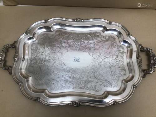 A LARGE SILVER PLATED SERVING PLATTER TRAY BY HEIRLOOM HIGHLY ENGRAVED 78 X 46CM