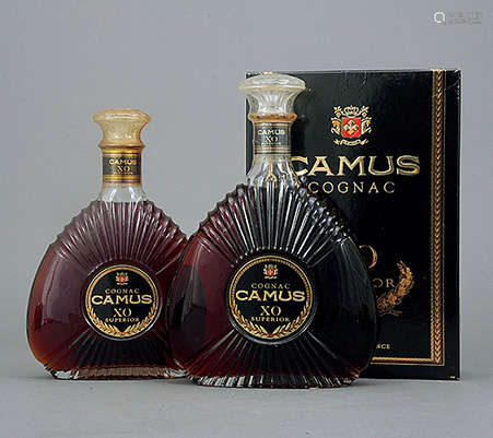 CAMUS  X.O. Superior Cognac 二支