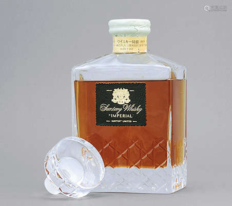 Suntory Imperial Whisky (附水晶樽）