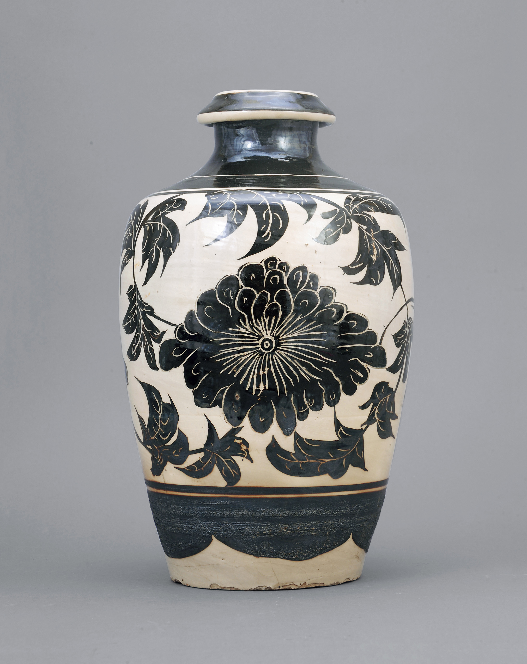 宋磁州牡丹纹瓶来源多伦多博物馆旧藏