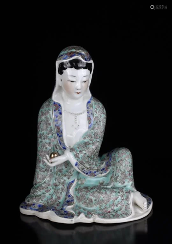 Chinese Famille Rose Porcelain Guanyin