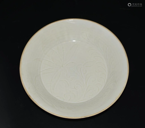 Chinese Ding Ware Porcelain Plate