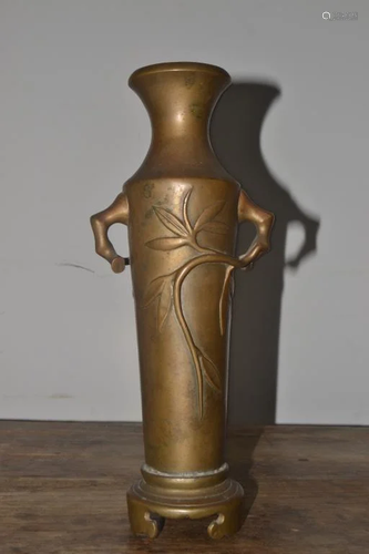 Chinese Bronze Vase