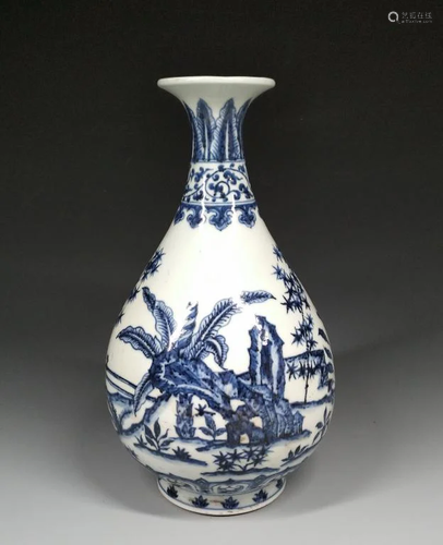 Chinese Blue and White Porcelain Vase