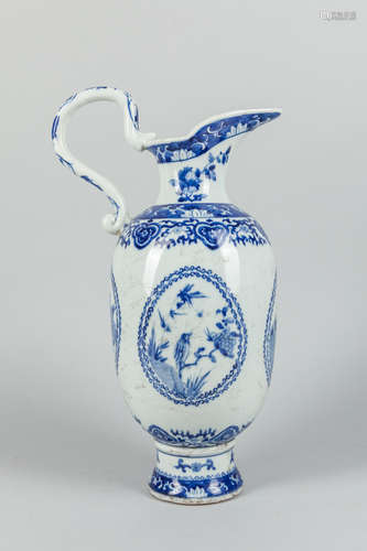 Fine Chinese Export Blue & White Porcelain Urn