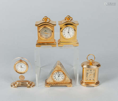 Time Pieces, Set Collectible Table Clock.