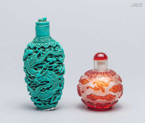 Group of Chinese Overlay Glass & Imitating Snuff Bottles