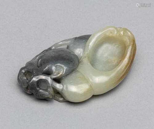Fine Chinese Black & White Jade Carving