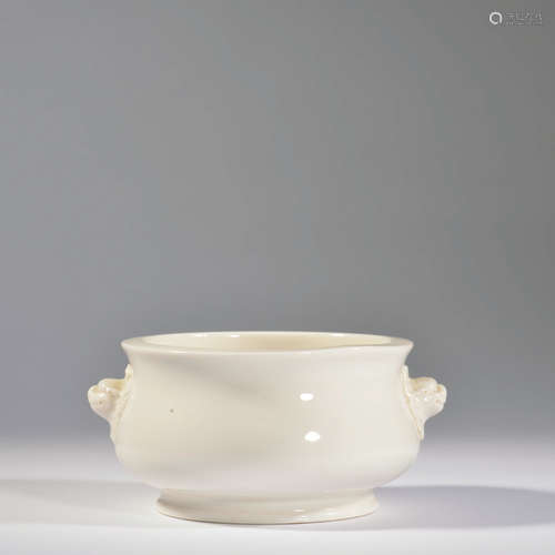 A DEHUA WHITE GLAZE INSCRIBED PORCELAIN CENSER