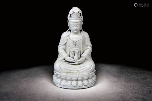 清  德化窑白瓷觀音坐像