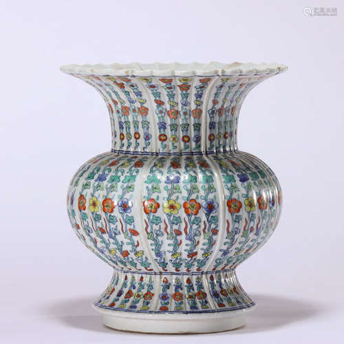 CHINESE DOUCAI PORCELAIN VASE