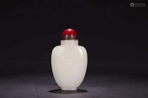 CHINESE WHITE JADE SNUFF BOTTLE