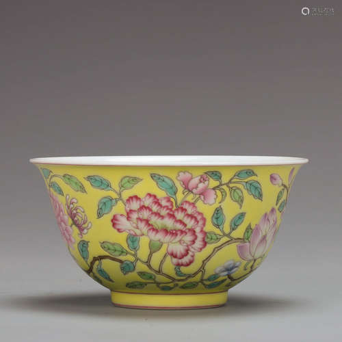 CHINESE FAMILLE ROSE PORCELAIN BOWL