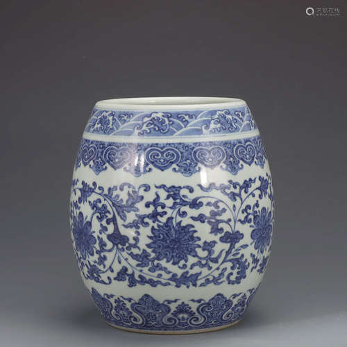 CHINESE BLUE WHITE PORCELAIN VASE