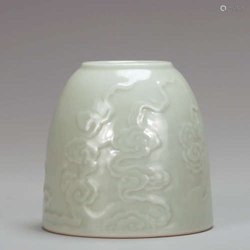 CHINESE CELADON GLAZED PORCELAIN WATER COUPE