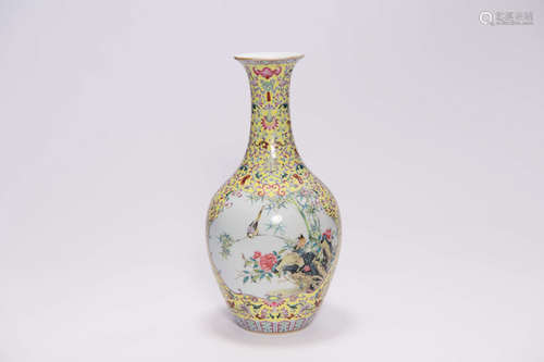 CHINESE FAMILLE ROSE PORCELAIN VASE MARKED