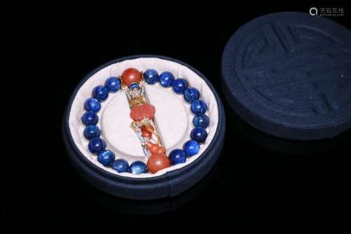 A Blue Gem 18-Bead Bracelet