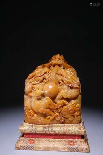 A Tianhuang Stone Dragon Carved Seal