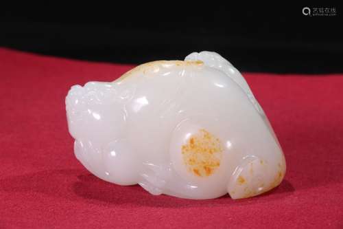 A Hetian Jade Beast Carved Ornament