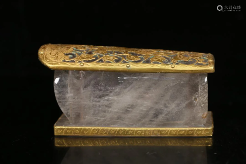 White Crystal and Gilt Silver Buddhist bone relic