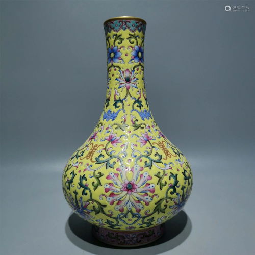 Famille-Rose Brozne Long Neck Vase