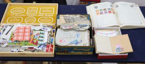 A collection of stamps in various albums and loose, 19th/20th century