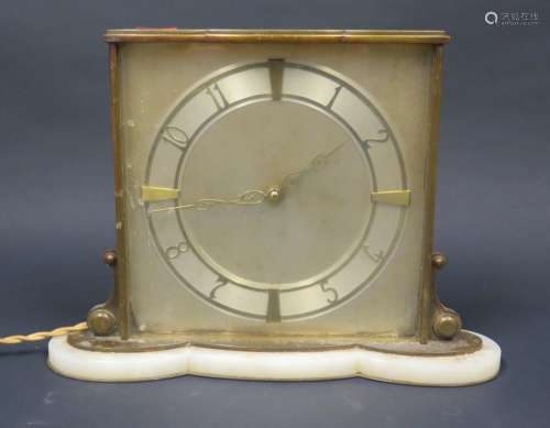 A SMITHS Electric Mantle Clock, 22cm high