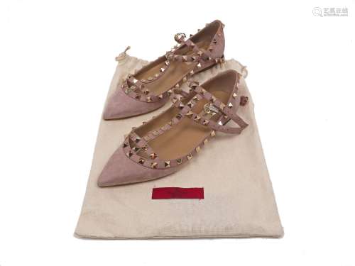 A pair of Valentino Garavani 'Rockstud' caged suede ballet flats in colour 'poudre', with adjustable