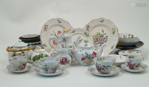 A part-service of Spode Marlborough Sprays pattern, in variation '2/6770 A' and '2/6770 C',