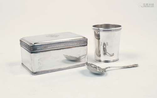 A Dutch silver box with armorial to lid, stamped with 833 fineness mark for 1814-1953, maker AR,